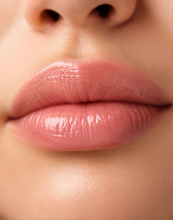 Lippen nach einer Pflegebehandlung